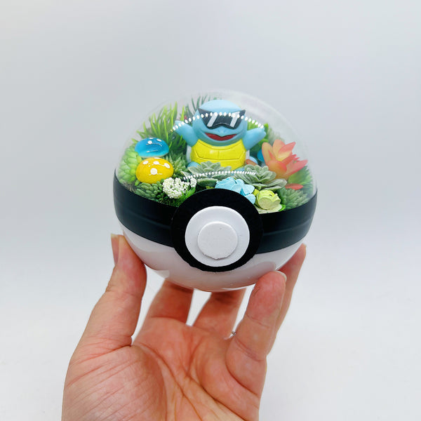 LIGHT UP Squirtle Squad Pokeball Terrarium