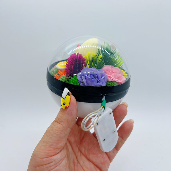 LIGHT UP Alcremie Pokeball Terrarium