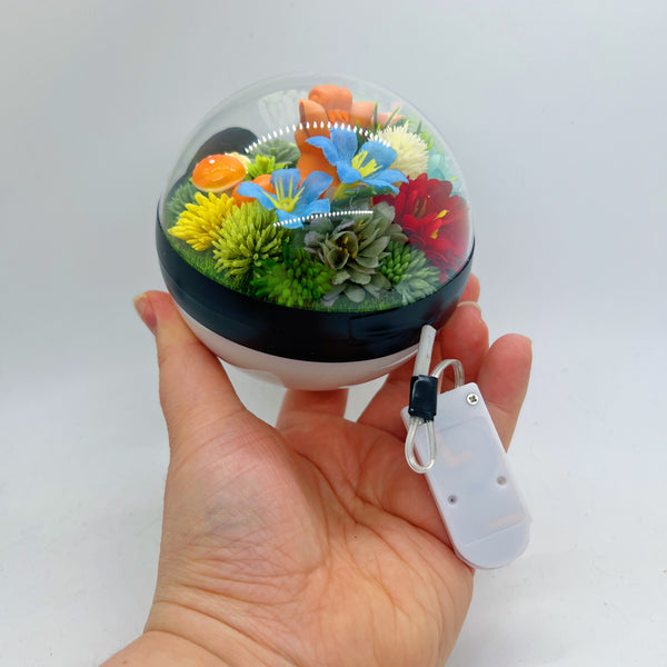 LIGHT UP Vulpix Pokeball Terrarium