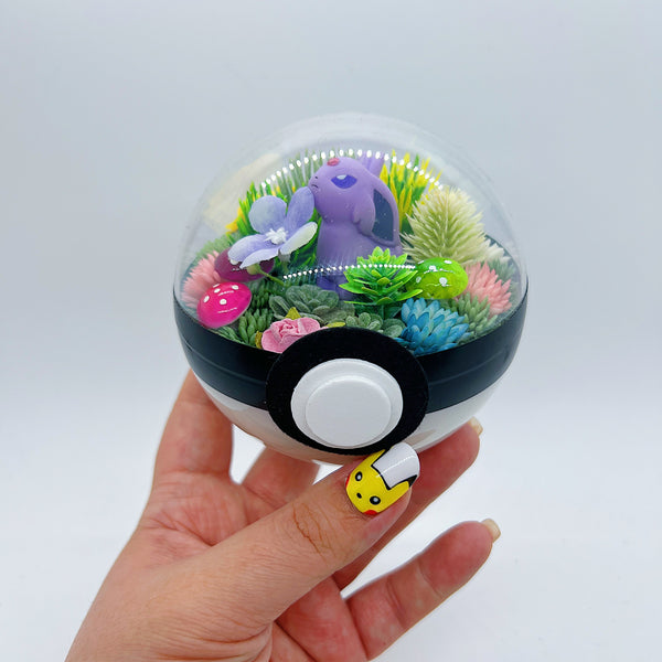 LIGHT UP Espeon Pokeball Terrarium
