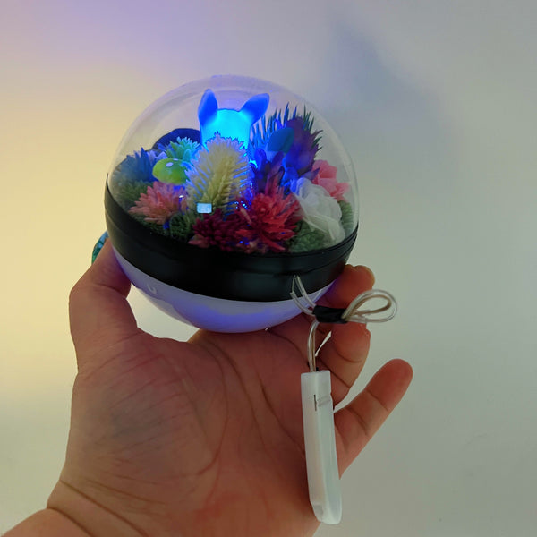 LIGHT UP Glaceon Pokeball Terrarium