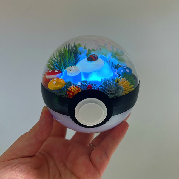 LIGHT UP Snorlax Pokeball Terrarium