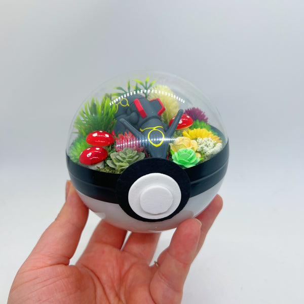 LIGHT UP Shiny Rayquaza Pokeball Terrarium