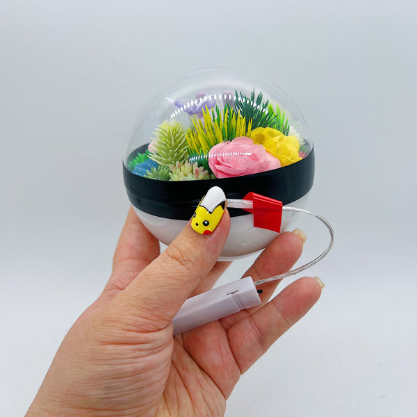 LIGHT UP Goomy Pokeball Terrarium