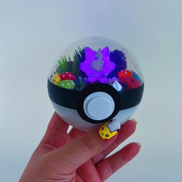 LIGHT UP Toxel Pokeball Terrarium
