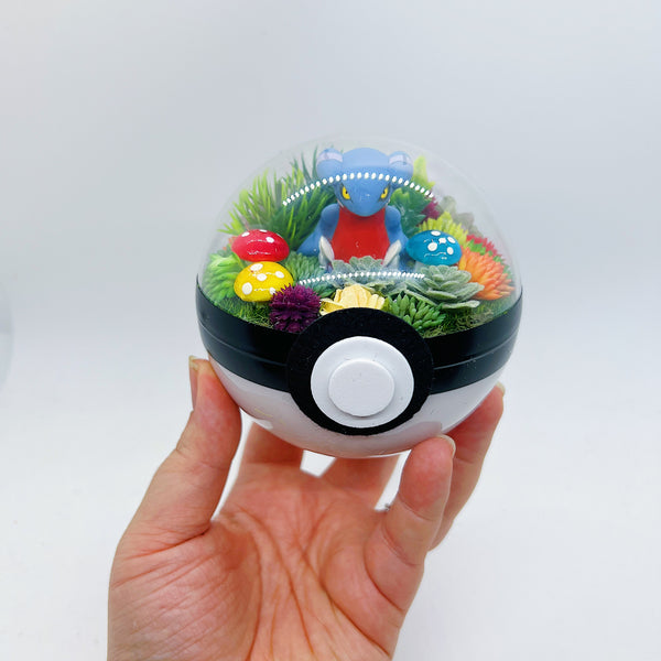 LIGHT UP Gabite Pokeball Terrarium
