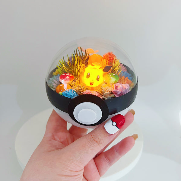 LIGHT UP Eevee Pokeball Terrarium