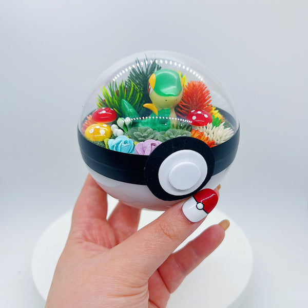LIGHT UP Snivy Pokeball Terrarium