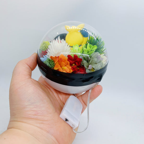 LIGHT UP Makuhita Pokeball Terrarium