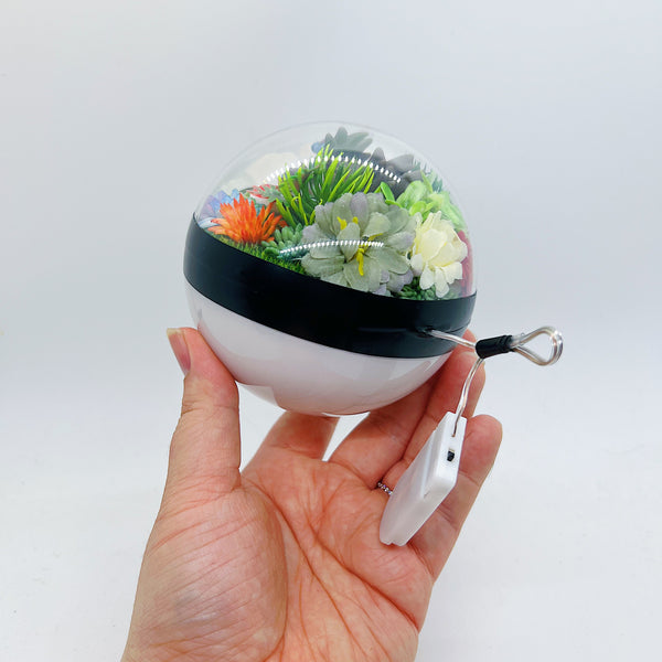 LIGHT UP Hydreigon Pokeball Terrarium