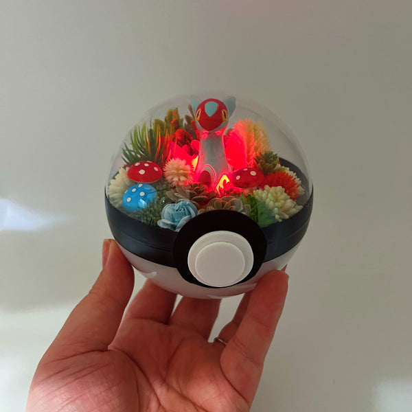 LIGHT UP Latias Pokeball Terrarium