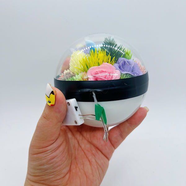 LIGHT UP Glaceon Pokeball Terrarium