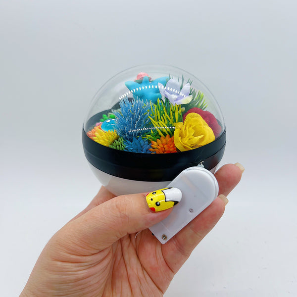 LIGHT UP Nidoqueen Pokeball Terrarium