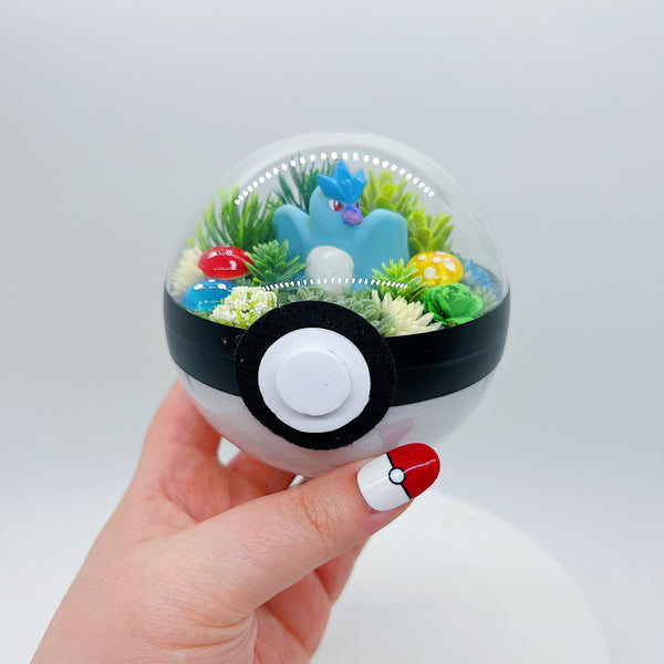 LIGHT UP Articuno Pokeball Terrarium