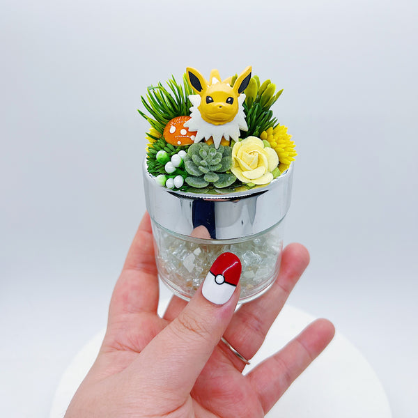 Jolteon Terrarium Jar