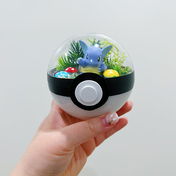 LIGHT UP Wartortle Pokeball Terrarium