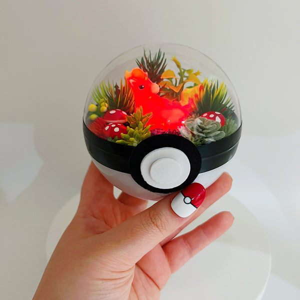LIGHT UP Ponyta Pokeball Terrarium