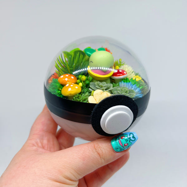 LIGHT UP Turtwig Pokeball Terrarium