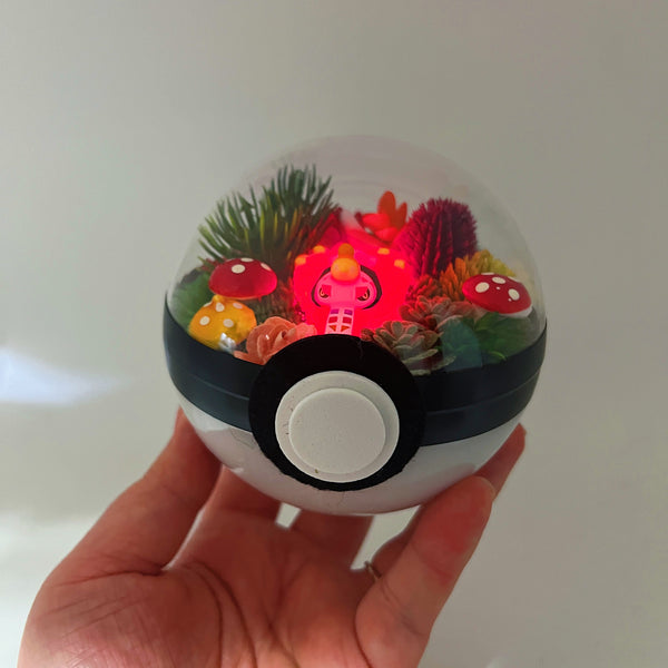 LIGHT UP Skeledirge Pokeball Terrarium