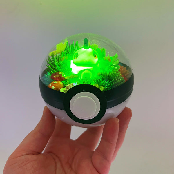 LIGHT UP Politoed Pokeball Terrarium