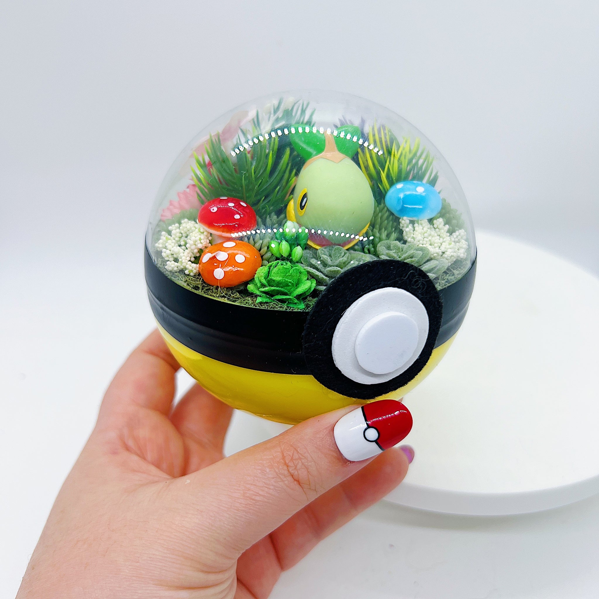 LIGHT UP Turtwig Pokeball