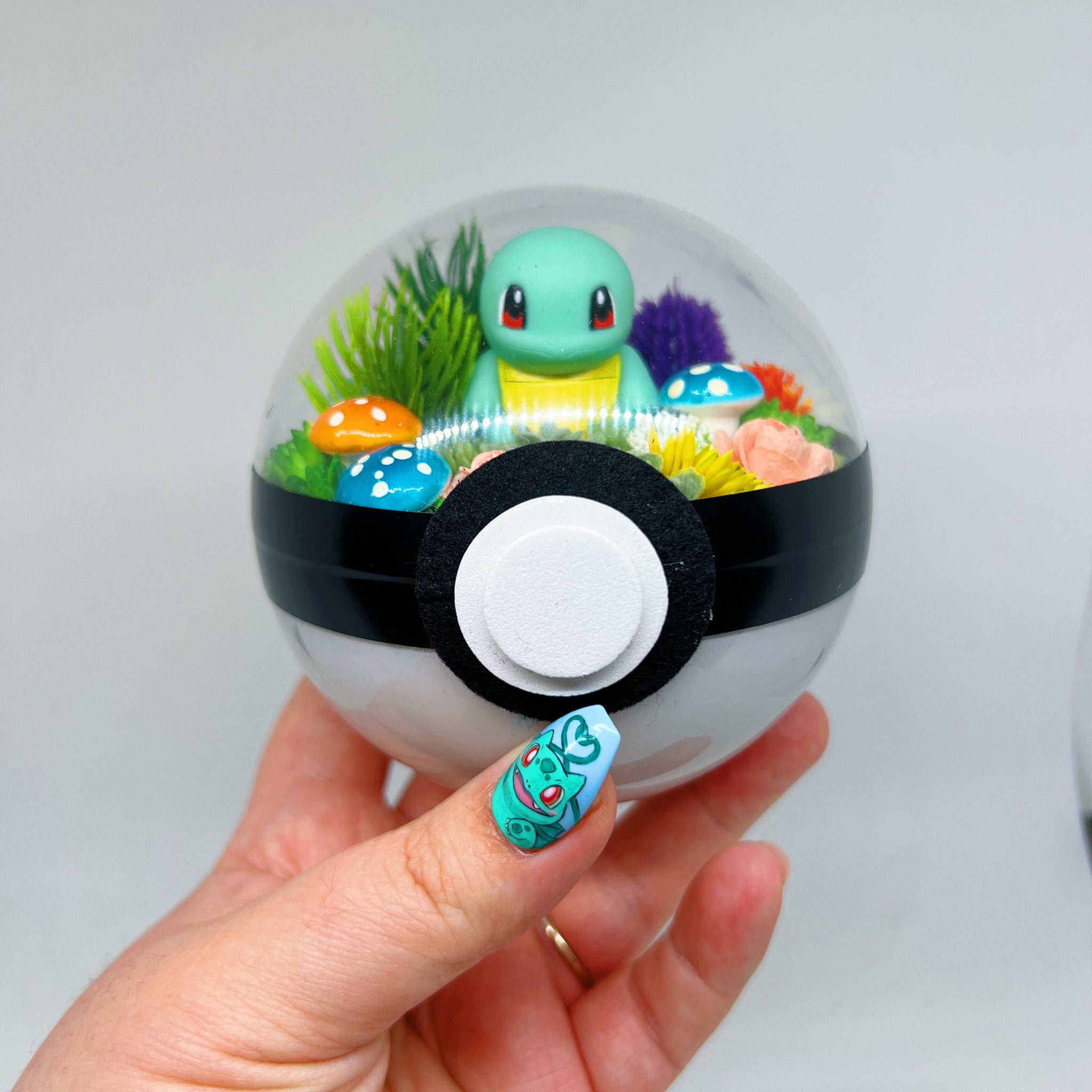 LIGHT UP Squirtle Pokeball Terrarium