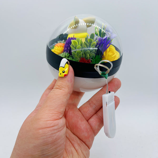 LIGHT UP Yamper Pokeball Terrarium