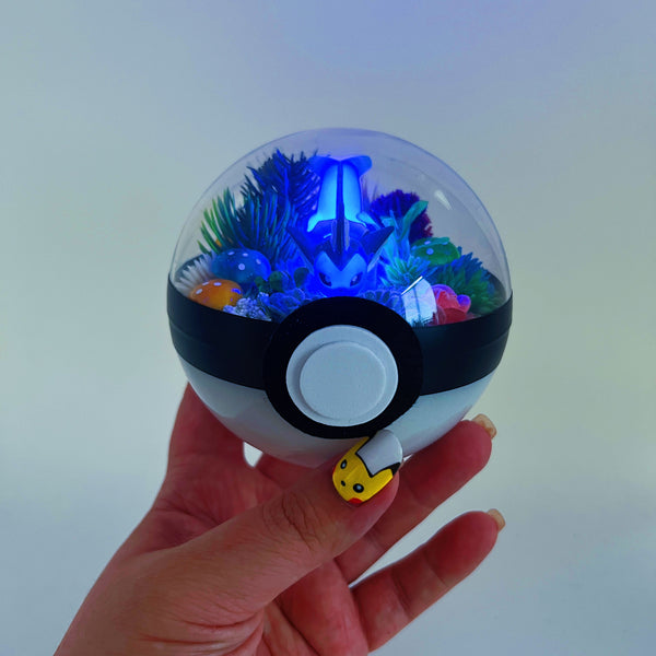 LIGHT UP Vaporeon Pokeball Terrarium