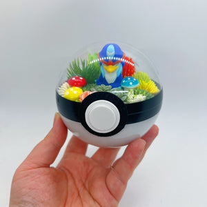 LIGHT UP Quaquaval Pokeball Terrarium