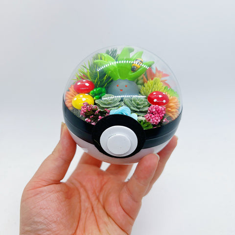 LIGHT UP Oddish Pokeball Terrarium