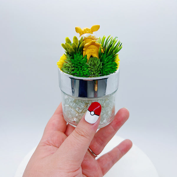 Jolteon Terrarium Jar