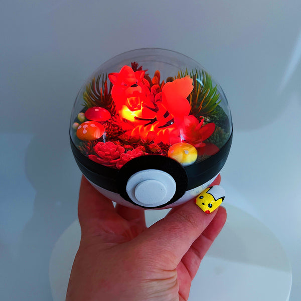 LIGHT UP Arcanine Pokeball Terrarium