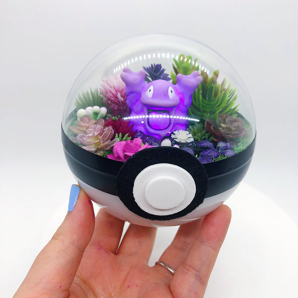 LIGHT UP Grimer Pokeball Terrarium